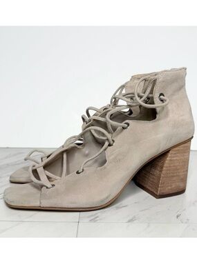 Vince Camuto Nahara Strappy Tan Gray Suede Sandal 8M